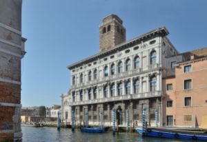1599px-Palazzo_Labia_in_Venice_on_Cannaregio_canal